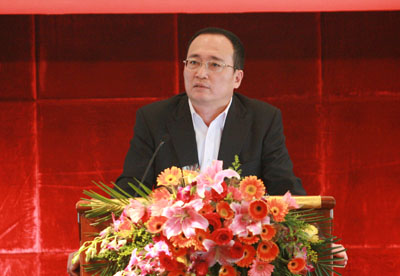 陈敏生书记在会议上讲话.jpg